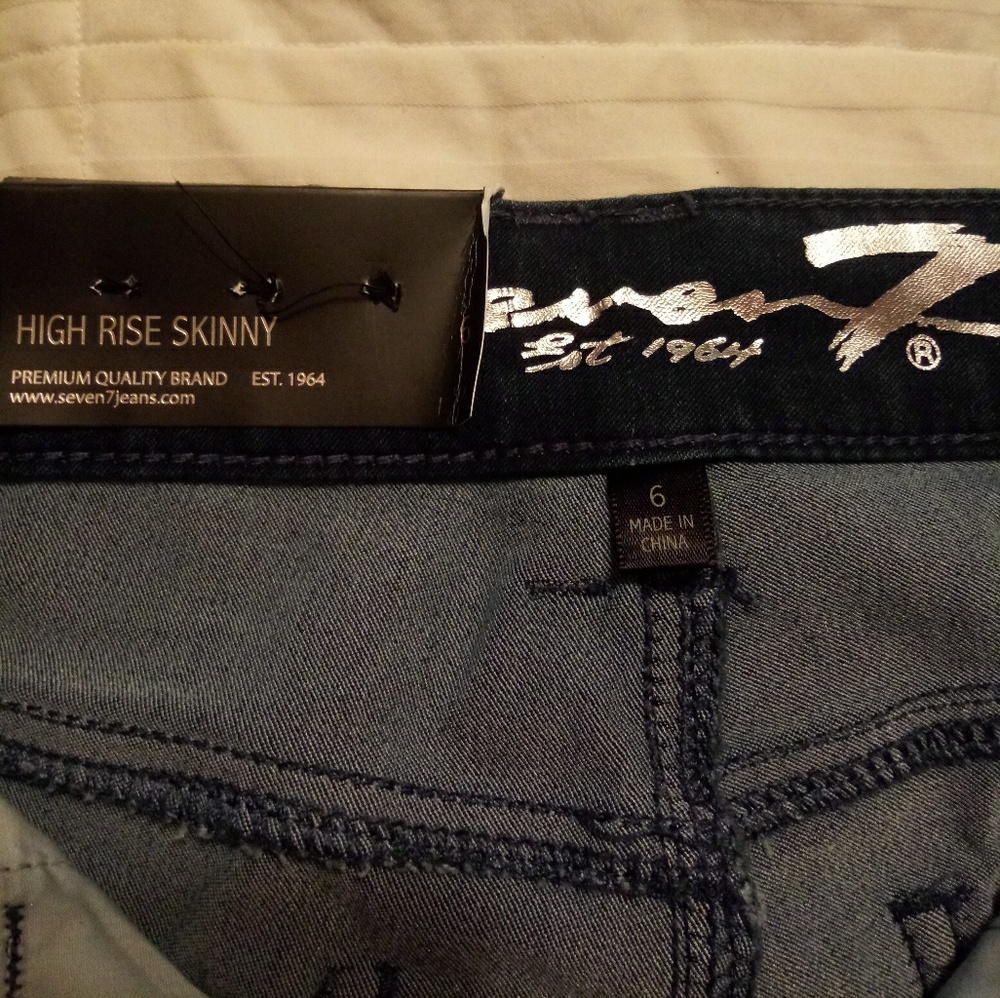 Jeans - Picture 2 of 5